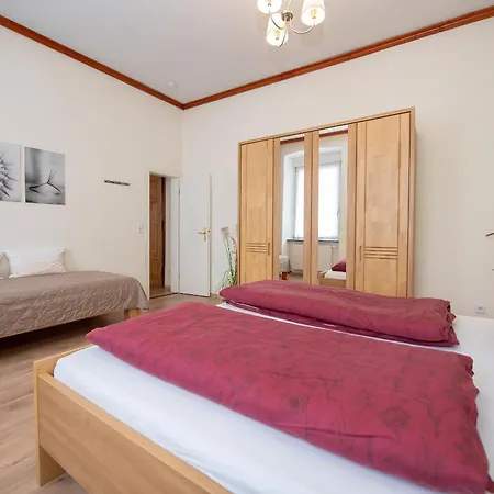 Ferienwohnungen Am Matthiasturm Neef Esterno foto